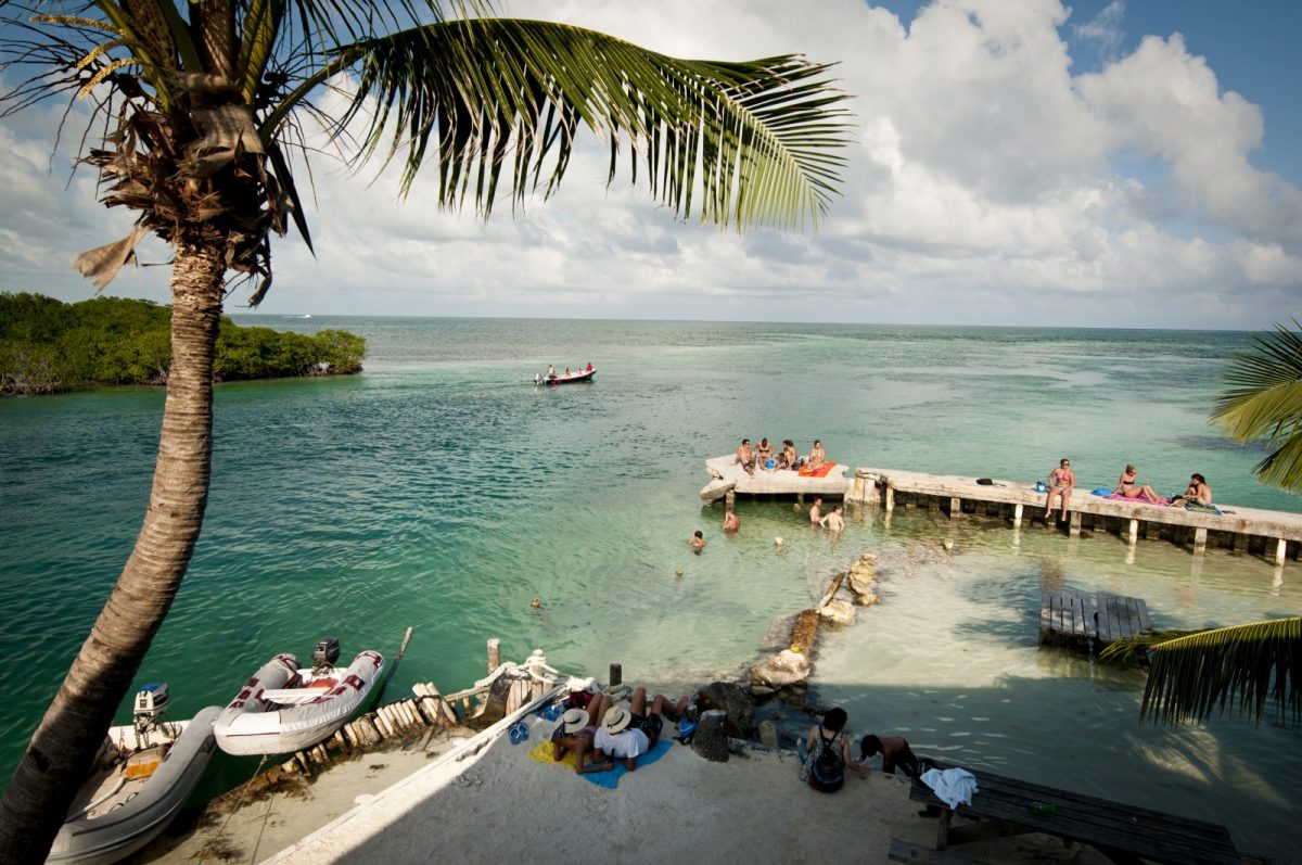 The 5 Best Beaches In Belize - Sandy Point Resorts